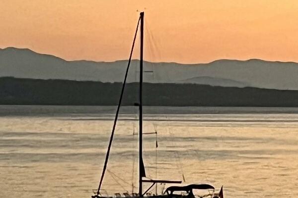 A Beautiful Day  39ft Beneteau Yacht For Sale