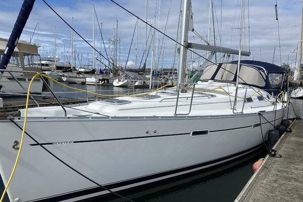 A Beautiful Day  39ft Beneteau Yacht For Sale