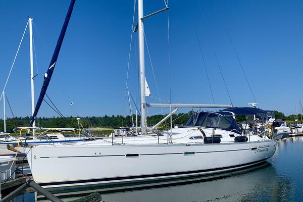 A Beautiful Day  39ft Beneteau Yacht For Sale