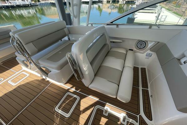 Tranquility 32ft Boston Whaler Yacht For Sale