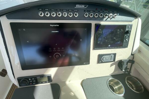 Tranquility 32ft Boston Whaler Yacht For Sale