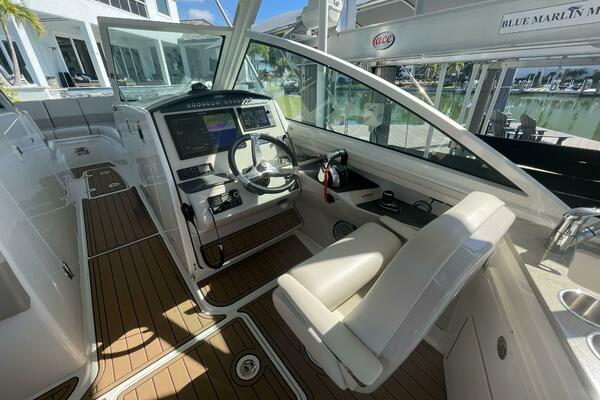 Tranquility 32ft Boston Whaler Yacht For Sale