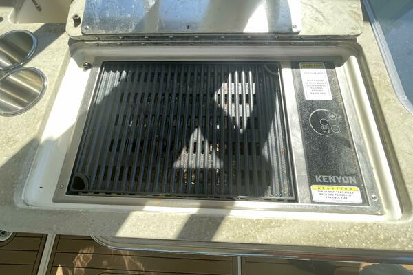 Tranquility 32ft Boston Whaler Yacht For Sale