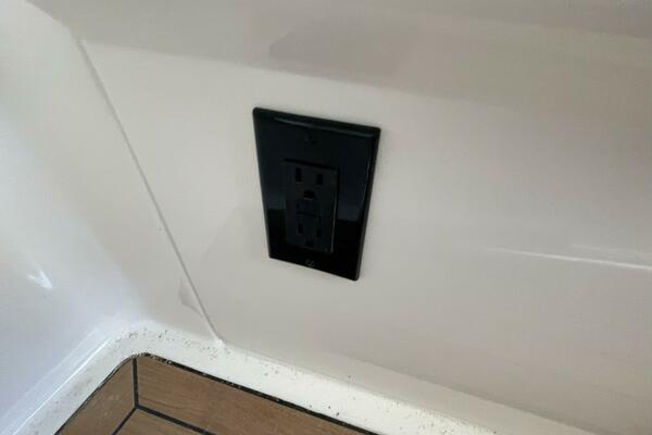 Tranquility 32ft Boston Whaler Yacht For Sale