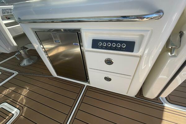 Tranquility 32ft Boston Whaler Yacht For Sale