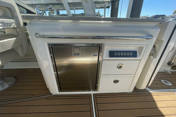 Tranquility 32ft Boston Whaler Yacht For Sale