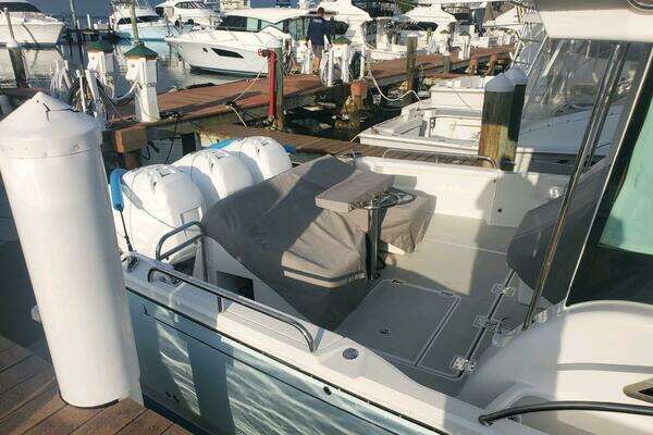 Back Cove 390 Yacht For Sale