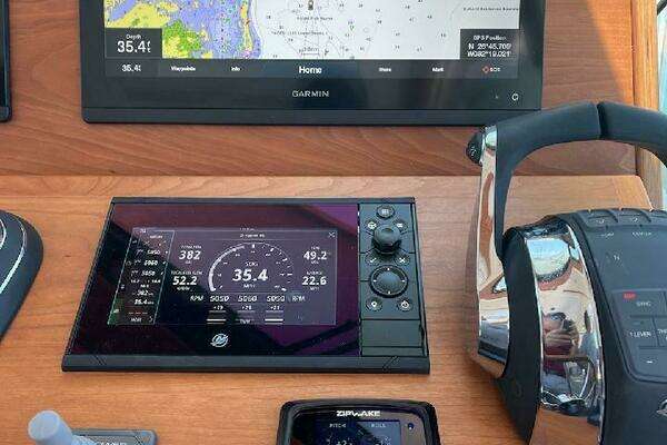 Back Cove 390 Yacht For Sale