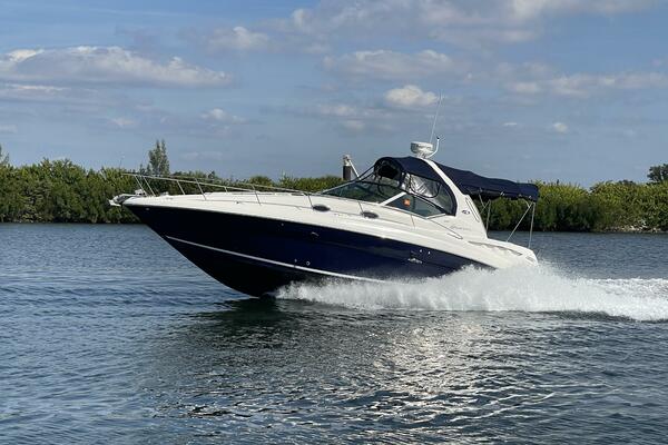 32ft Sea Ray Yacht For Sale