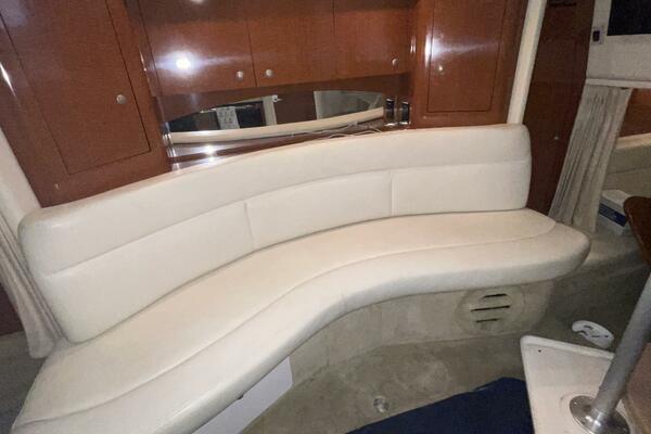 32ft Sea Ray Yacht For Sale
