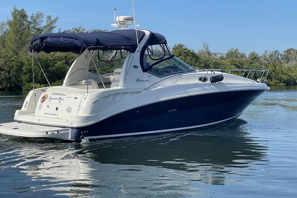 32ft Sea Ray Yacht For Sale