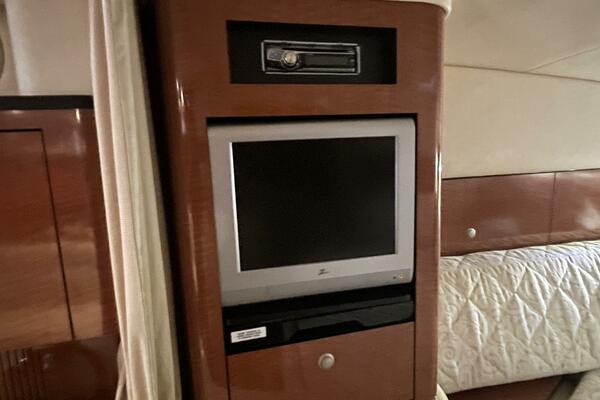 32ft Sea Ray Yacht For Sale