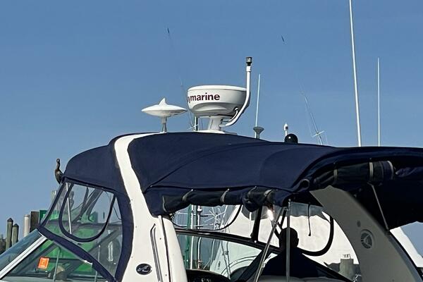 32ft Sea Ray Yacht For Sale