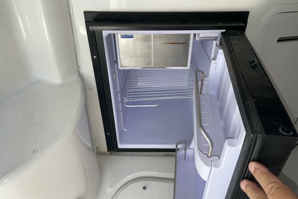 32ft Sea Ray Yacht For Sale