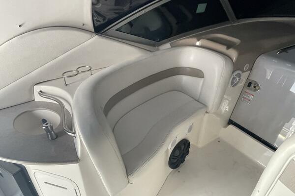 32ft Sea Ray Yacht For Sale