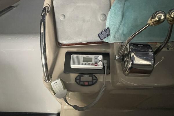 32ft Sea Ray Yacht For Sale