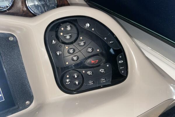 32ft Sea Ray Yacht For Sale