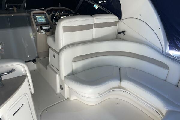 32ft Sea Ray Yacht For Sale