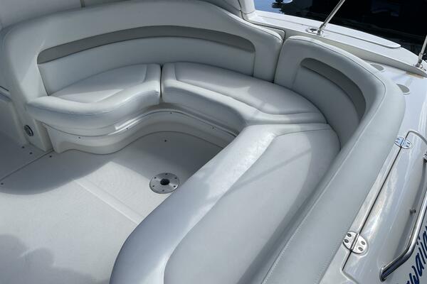 32ft Sea Ray Yacht For Sale