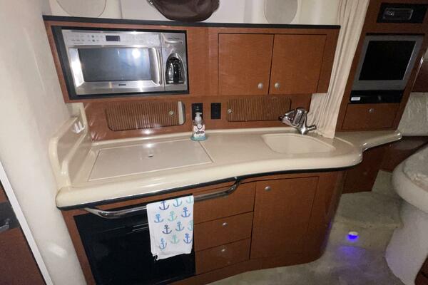 32ft Sea Ray Yacht For Sale