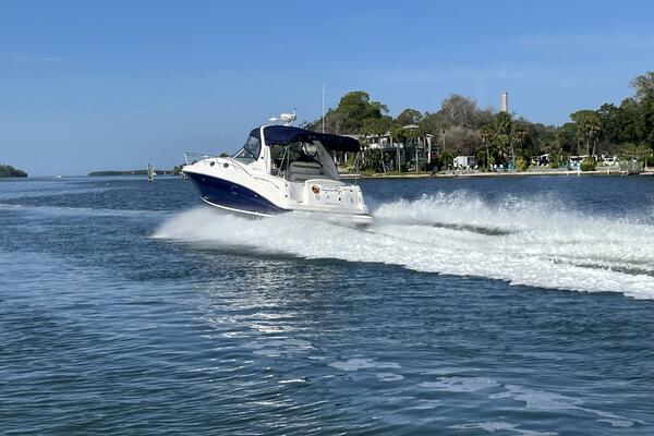 32ft Sea Ray Yacht For Sale