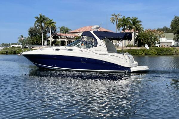 32ft Sea Ray Yacht For Sale