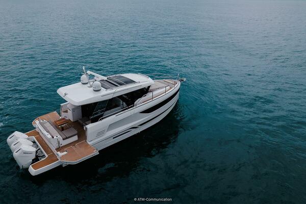 44ft Wellcraft Yacht For Sale