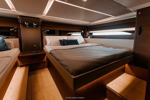 44ft Wellcraft Yacht For Sale