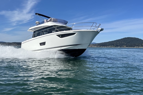 Sweet  amp  Salty 37ft Jeanneau Yacht For Sale