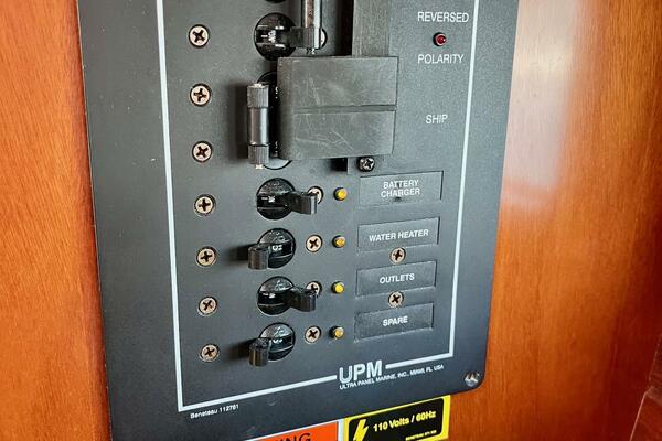 Sosy 42ft Beneteau Yacht For Sale