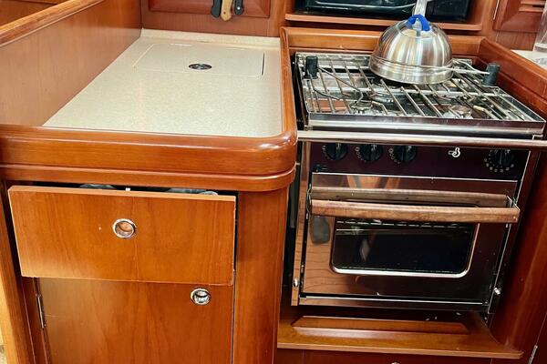 Sosy 42ft Beneteau Yacht For Sale