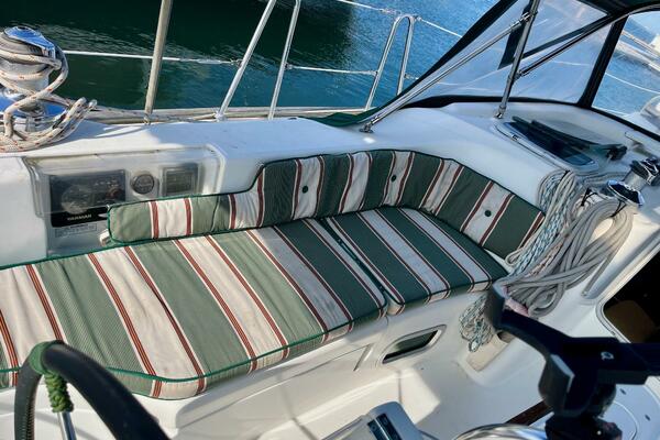 Sosy 42ft Beneteau Yacht For Sale