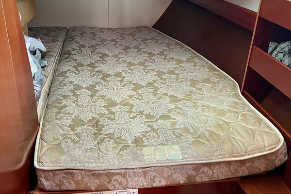 Sosy 42ft Beneteau Yacht For Sale