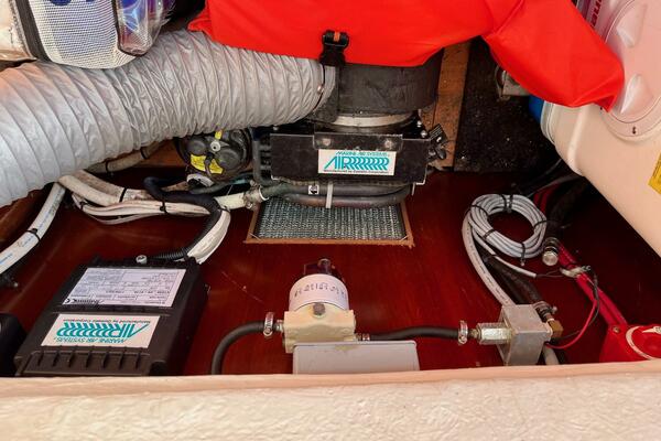 Sosy 42ft Beneteau Yacht For Sale