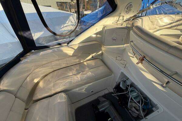 Photo of the 2002 Regal Commodore 3860 "All Too Swell"