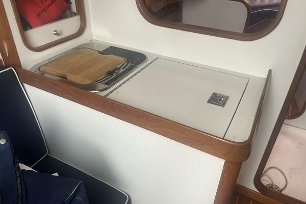 33ft Alerion Yacht For Sale