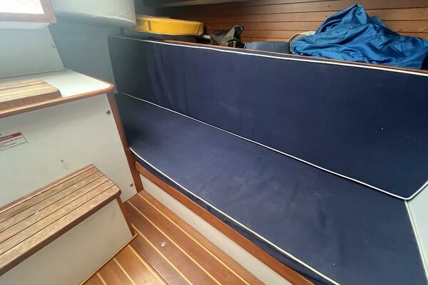 33ft Alerion Yacht For Sale