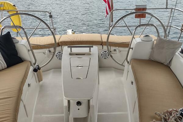 Tiffany Nicole 43ft Beneteau Yacht For Sale