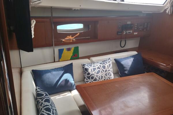 Tiffany Nicole 43ft Beneteau Yacht For Sale