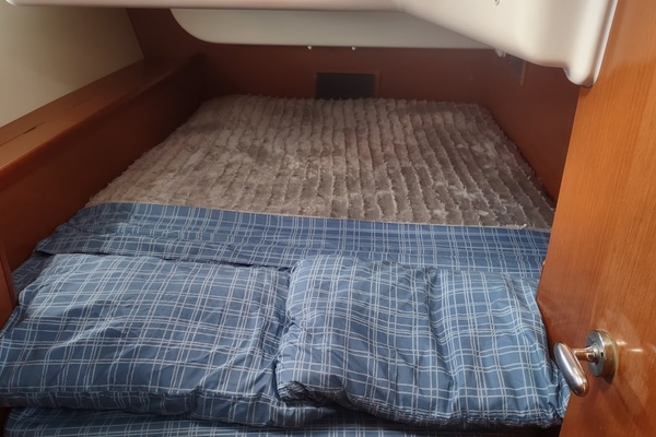 Tiffany Nicole 43ft Beneteau Yacht For Sale