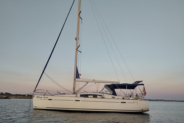 Tiffany Nicole 43ft Beneteau Yacht For Sale