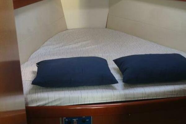 Tiffany Nicole 43ft Beneteau Yacht For Sale