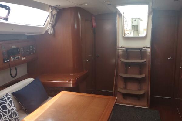 Tiffany Nicole 43ft Beneteau Yacht For Sale