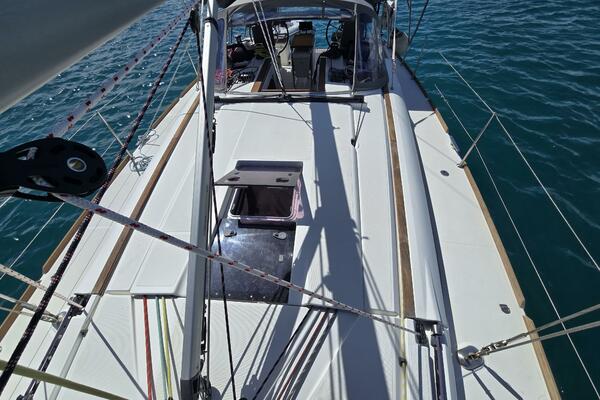 Airbender 40ft Jeanneau Yacht For Sale