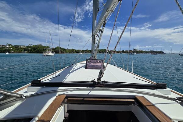 Airbender 40ft Jeanneau Yacht For Sale