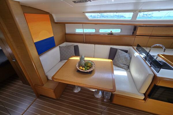 Airbender 40ft Jeanneau Yacht For Sale