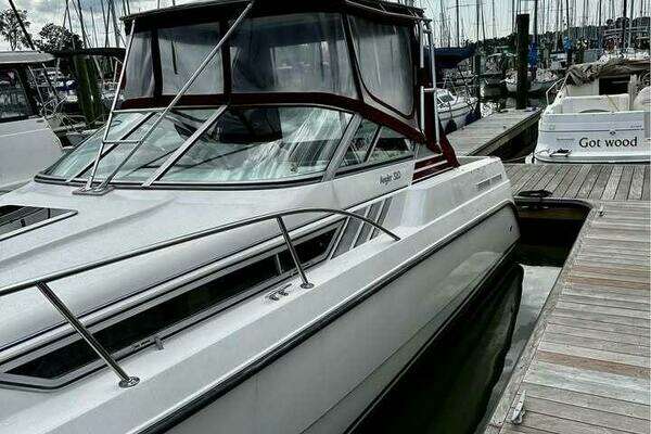 Photo of the 1999 Chaparral Signature 29 "Dorisea"