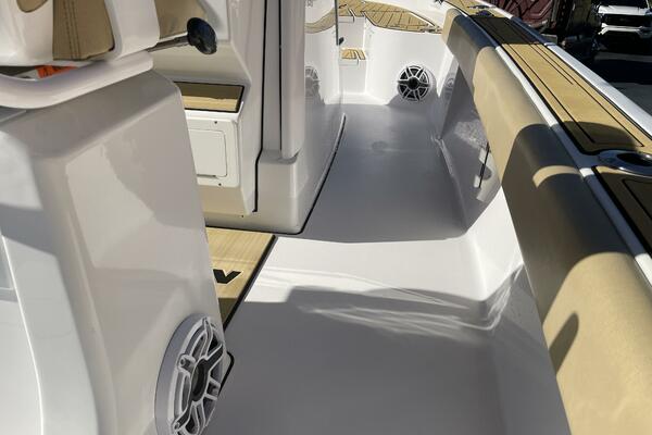 27ft Sportsman Yacht For Sale