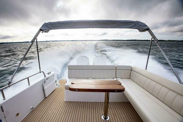 42ft MJM Yacht For Sale