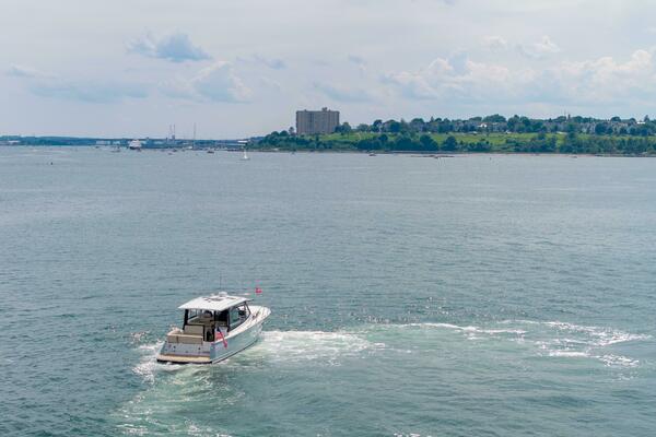 42ft MJM Yacht For Sale